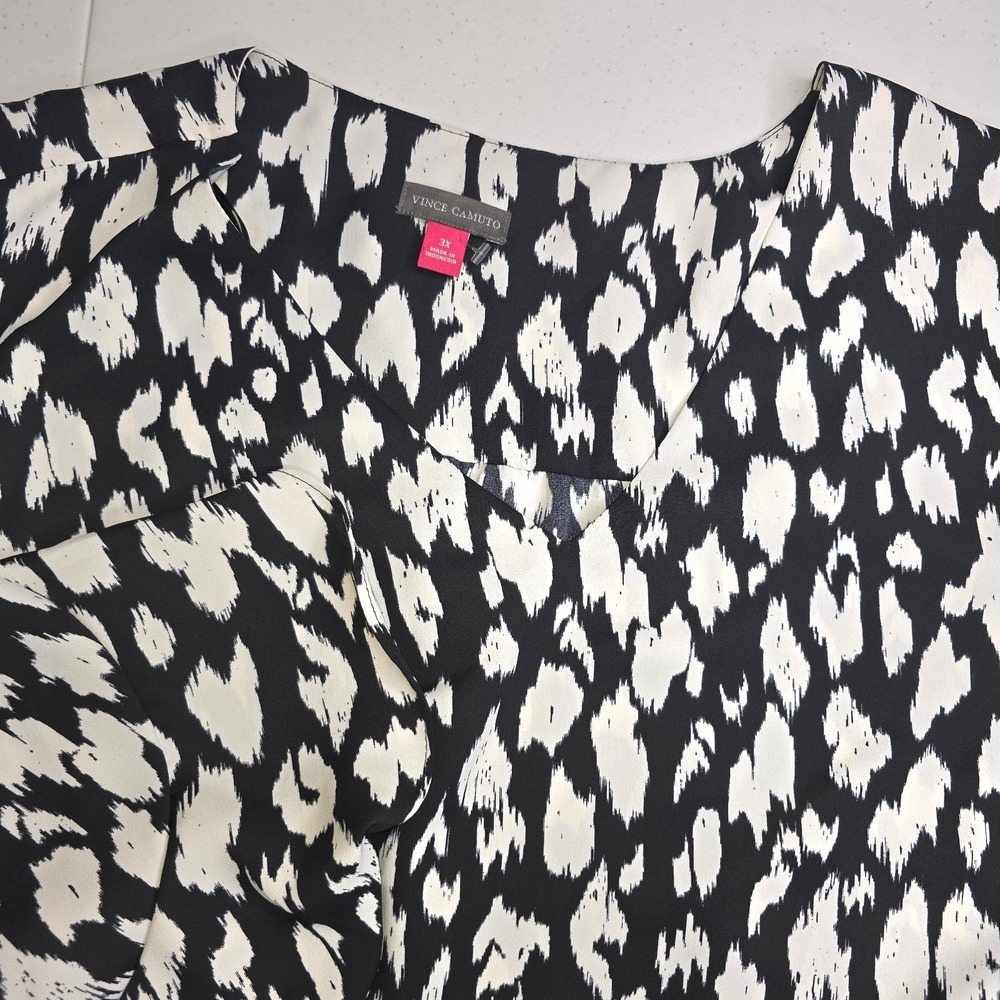 VINCE CAMUTO Women's 3X Black & White Animal Print Flared Sleeve Blouse -1482